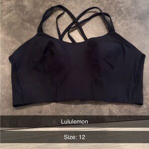 Lululemon sports bra: Size 12